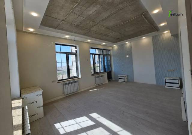 Երկու հարկանի քարե թաունհաուզ Ալբերտ Էյնշտեյնի փողոցում Քանաքեռավանում, 654 ք.մ., 3+ սանհանգույց