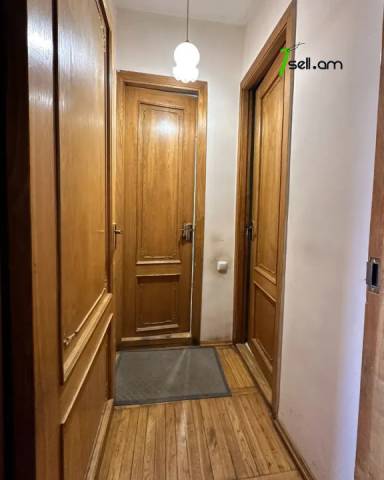 3 սենյականոց բնակարան Սարյան փողոցում, 100 քմ, 13/15 հարկ, կապիտալ վերանորոգված