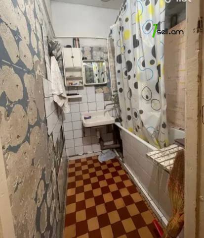 2 սենյականոց բնակարան, Շոպրոն փողոցի 1-ին նրբանցք, 48 քմ, քարե շենք