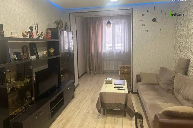 4 սենյականոց բնակարան Գայի պողոտայում, 75 քմ, կապիտալ վերանորոգված, քարե շենք