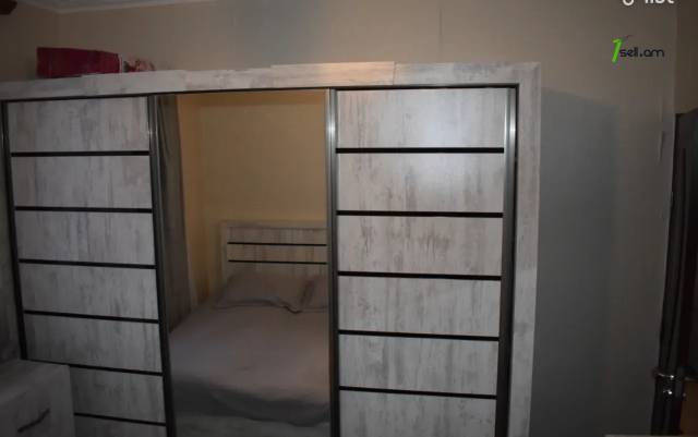 3 սենյականոց բնակարան Լվովյան փողոցում, 62 ք.մ., 8/12 հարկ, մասնակի վերանորոգում