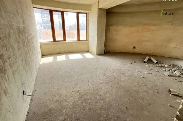 5 սենյականոց բնակարան նորակառույց շենքում Աբովյան փողոցում, 225 քմ, 6/14 հարկ, 3+ սանհանգույց