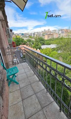 4 սենյականոց բնակարան Բաղրամյան պողոտայում, 130 քմ, նախավերջին հարկ, 2 սանհանգույց