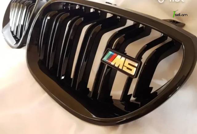 BMW աբլիցովկի էմբլեմա