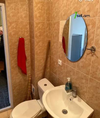 1 սենյականոց բնակարան Աշոտ Հովհաննիսյանի փողոցում, 34 ք.մ., 2/5 հարկ, կապիտալ վերանորոգված