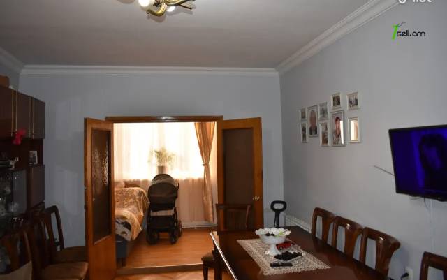 2 սենյականոց բնակարան Նելսոն Ստեփանյան փողոցում, 56 քմ, նախավերջին հարկ, կոսմետիկ վերանորոգում