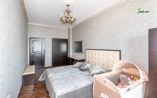 3 սենյականոց բնակարան նորակառույց շենքում Նաիրի Զարյան փողոցում, 113 ք.մ., բարձր առաստաղներ