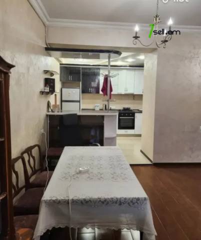 3 սենյականոց բնակարան նորակառույց շենքում Լեռ Կամսարի փողոցում, 113 ք.մ., բարձր առաստաղներ