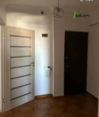 3 սենյականոց բնակարան Գուսան Շերամի փողոցում, 80 ք.մ., 7/9 հարկ, կապիտալ վերանորոգված