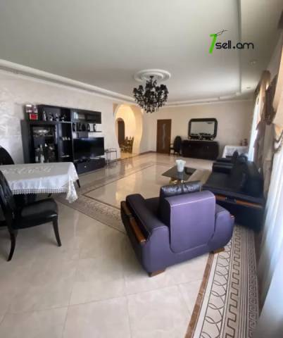 Երկու հարկանի քարե տուն Նոր Նորքում, 800 ք.մ., 3+ սանհանգույց, եվրովերանորոգված