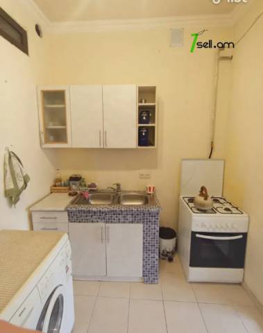 3 սենյականոց բնակարան Նիկողայոս Տիգրանյան փողոցում, 68 ք.մ., 2/5 հարկ, բարձր առաստաղներ