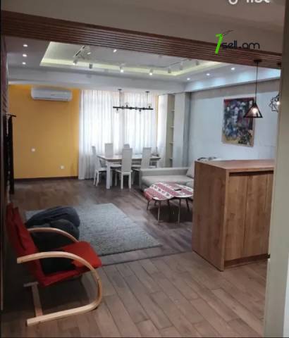 3 սենյականոց բնակարան նորակառույց շենքում Գարեգին Հովսեփյան փողոցում, 104 ք.մ., 3/6 հարկ