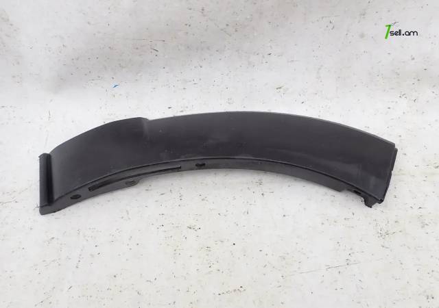 Mazda CX-30 առջևի բամպերի կանթ աջ