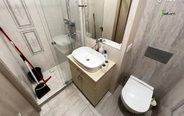 3 սենյականոց բնակարան նորակառույց շենքում Գրիգոր Լուսավորչի փողոցում, 88 ք.մ., 2 սանհանգույց