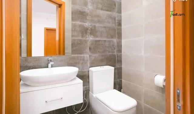 3 սենյականոց բնակարան նորակառույց շենքում Արամի փողոցում, 146 քմ, 4/16 հարկ, 3+ սանհանգույց