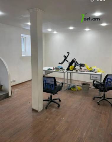 Գրասենյակային տարածք, Սախարովի հրապարակ կենտրոնում, 66 ք.մ.