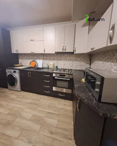 Երկու հարկանի քարե տուն Էրեբունիում, 130 ք.մ., 2 սանհանգույց, կապիտալ վերանորոգված