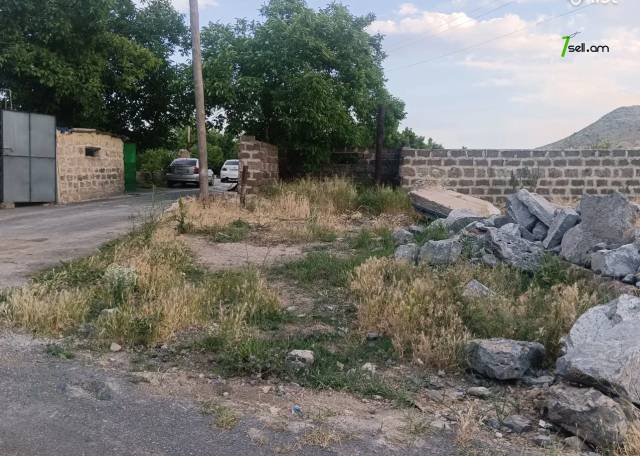 Հողատարածք բնակելի շինությունների համար Նոր Գեղիում, 2000 ք.մ.