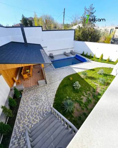 Երկու հարկանի քարե տուն Գարեգին Հովսեփյանի փողոցում Նորք Մարաշում, 950 քմ, 3+ սանհանգույց