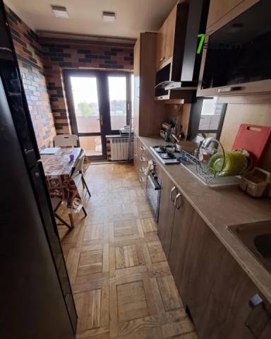 3 սենյականոց բնակարան Սունդուկյան փողոցում, 80 ք.մ., 6/9 հարկ, կապիտալ վերանորոգված