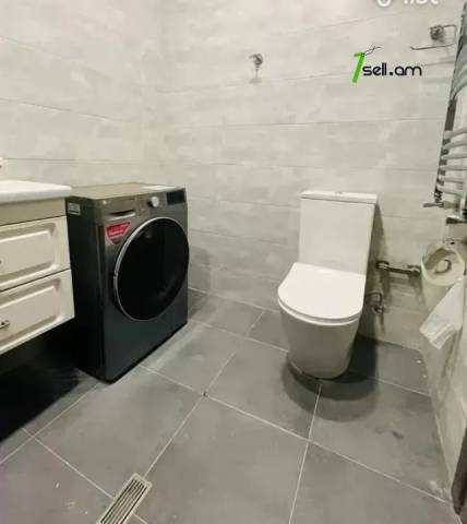 2 սենյականոց բնակարան նորակառույց շենքում Արամ Խաչատրյան փողոցում, 61 քմ, 5/15 հարկ