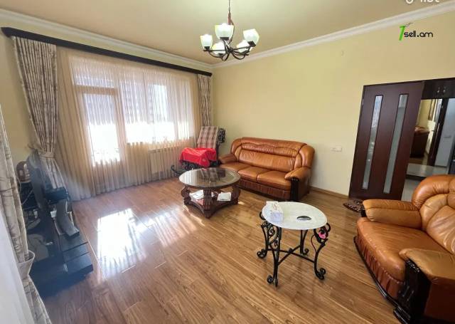 3 սենյականոց բնակարան նորակառույց շենքում Ծարավ աղբյուրի փողոցում, 101 ք.մ., 9/16 հարկ