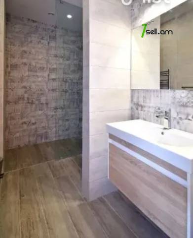 Երկու հարկանի տուն Քեռու փողոցում Արաբկիրում, 280 ք.մ., 2 սանհանգույց