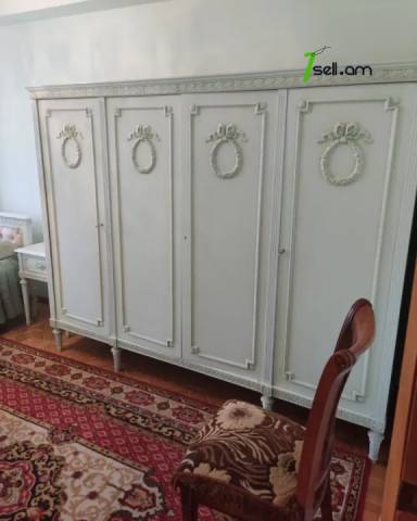 3 սենյականոց բնակարան Բաղրամյան պողոտայում, 100 քմ, նախավերջին հարկ, կապիտալ վերանորոգված, քարե շենք