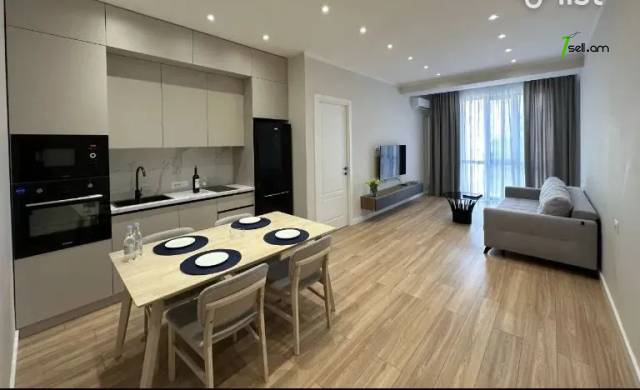 2 սենյականոց բնակարան նորակառույց շենքում Արամի փողոցում, 65 ք.մ., 5/9 հարկ, բարձր առաստաղներ