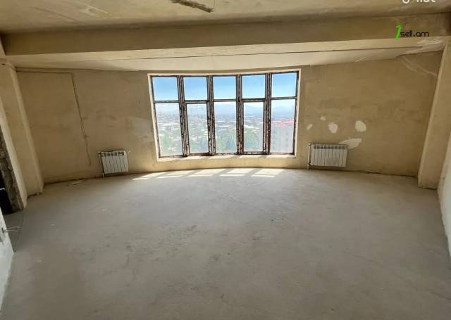 4 սենյականոց բնակարան նորակառույց շենքում Սերո Խանզադյան փողոցում, 130 քմ, 15/17 հարկ