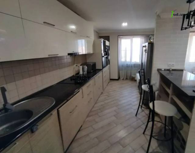 4 սենյականոց բնակարան Սվաճյան փողոցում, 98 քմ, դիզայներական ոճով վերանորոգված