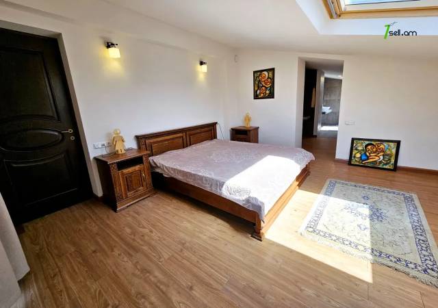 Երկու հարկանի տուն Մուշ 10-րդ փողոցում Քասախում, 1560 քմ, 3+ սանհանգույց, կապիտալ վերանորոգված