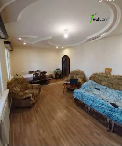 3 սենյականոց բնակարան Զաքարիա Քանաքեռցու փողոցում, 79 ք.մ., 3/9 հարկ, կապիտալ վերանորոգված