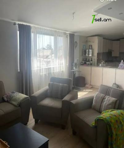 3 սենյականոց բնակարան նորակառույց շենքում Արամ Խաչատրյան փողոցում, 89 քմ, 2 սանհանգույց