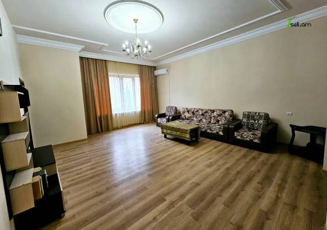 Երկու հարկանի քարե տուն, Գ-1 թաղամաս Աջափնյակում, 1200 ք.մ., 2 սանհանգույց, կապիտալ վերանորոգված