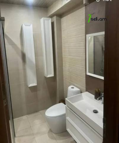 4 սենյականոց բնակարան նորակառույց շենքում Լվովյան փողոցում, 140 ք.մ., 2/16 հարկ, 2 սանհանգույց