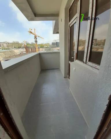 4 սենյականոց բնակարան նորակառույց շենքում Մոնթե Մելքոնյան փողոցում, 100 ք.մ., 2 սանհանգույց