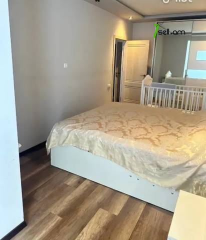 3 սենյականոց բնակարան Մոլդովական փողոցում, 82 ք.մ., 3/5 հարկ, կապիտալ վերանորոգված, քարե շենք