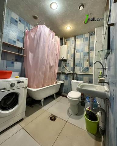 4 սենյականոց բնակարան Կոմիտասի պողոտայում, 97 ք.մ., նախավերջին հարկ, կոսմետիկ վերանորոգում