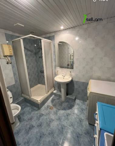 3 սենյականոց բնակարան Հունան Ավետիսյանի փողոցում, 78 ք.մ., կապիտալ վերանորոգված