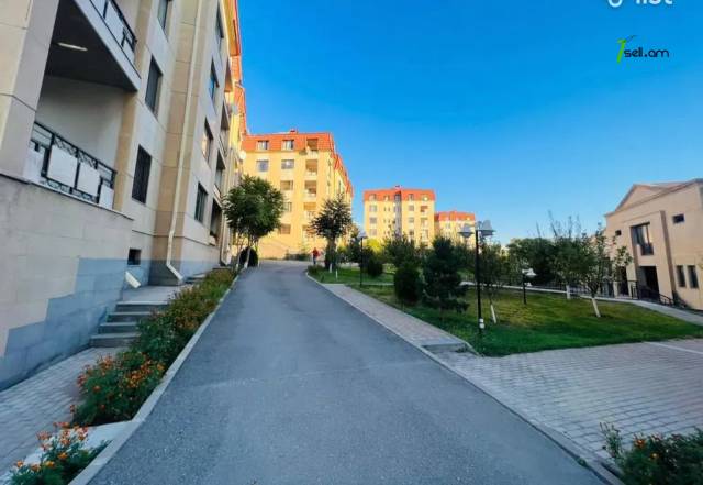 2 սենյականոց բնակարան նորակառույց շենքում Վերին Անտառային փողոցում, 84 քմ, 2/5 հարկ