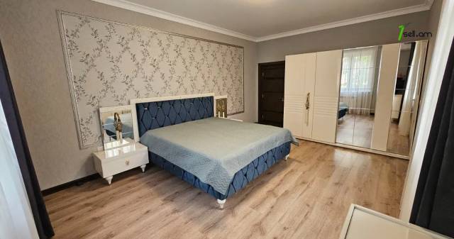 Երկու հարկանի քարե տուն Նոր Արեշի 7րդ փողոցում Էրեբունիում, 470 քմ, 3+ սանհանգույց