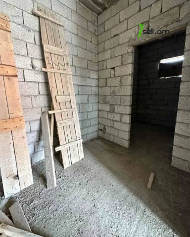 Մեկ հարկանի քարե տուն 22-րդ փողոցում Զովունիում, 200 ք.մ.