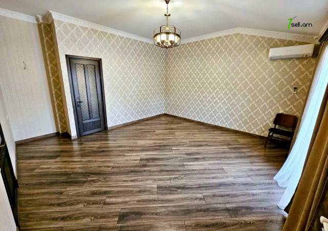 Երկու հարկանի քարե տուն Քաջազնունի փողոցում կենտրոնում, 750 քմ, 3+ սանհանգույց, կապիտալ վերանորոգված