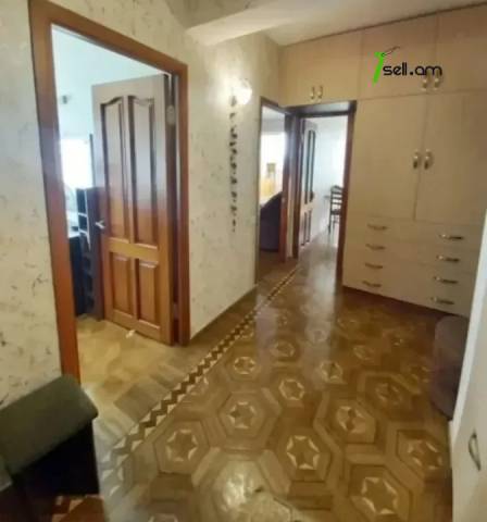 3 սենյականոց բնակարան Կոմիտասի պողոտայում, 95 քմ, նախավերջին հարկ, 2 սանհանգույց