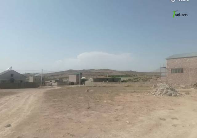 Հողատարածք բնակելի շինությունների համար Զովունիում, 1000 քմ