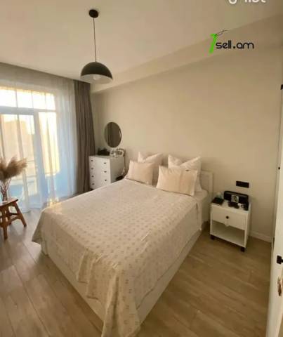 2 սենյականոց բնակարան նորակառույց շենքում Սլավիկ Չիլոյան փողոցում, 60 ք.մ., բարձր առաստաղներ