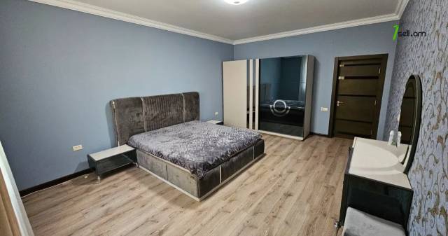 Երկու հարկանի քարե տուն Նոր Արեշի 7րդ փողոցում Էրեբունիում, 470 քմ, 3+ սանհանգույց