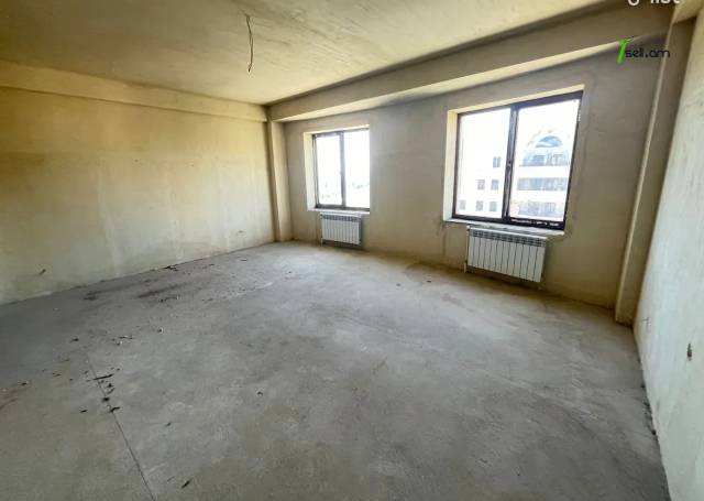 4 սենյականոց բնակարան նորակառույց շենքում Սերո Խանզադյան փողոցում, 133 քմ, 3+ սանհանգույց