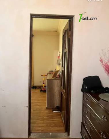 4 սենյականոց բնակարան Հարություն Վերդյանի փողոցում, 108 քմ, 2/2 հարկ, մասնակի վերանորոգում
